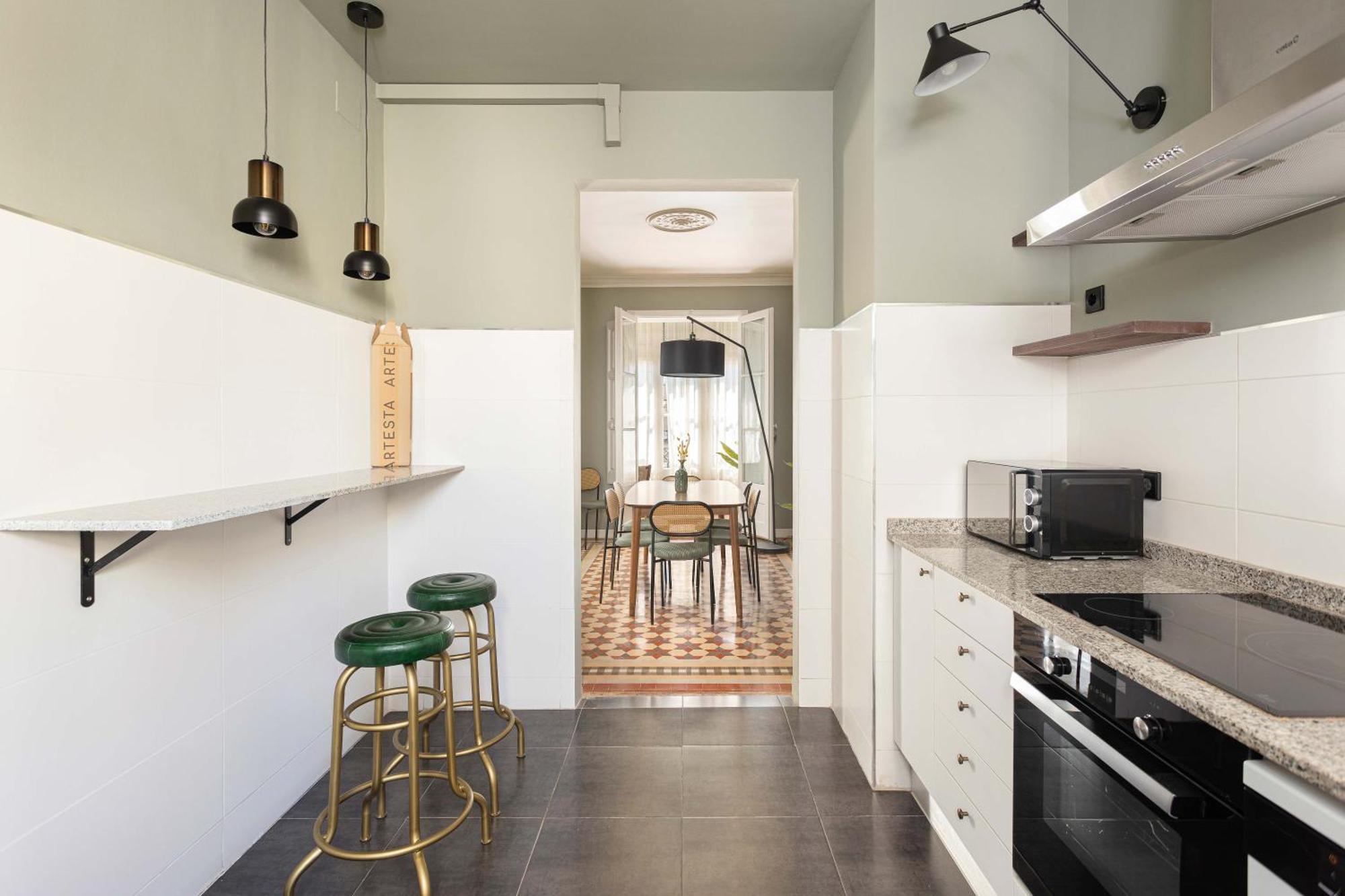 Spacious Stylish 4-bedroom Modernist Leilighet Barcelona
