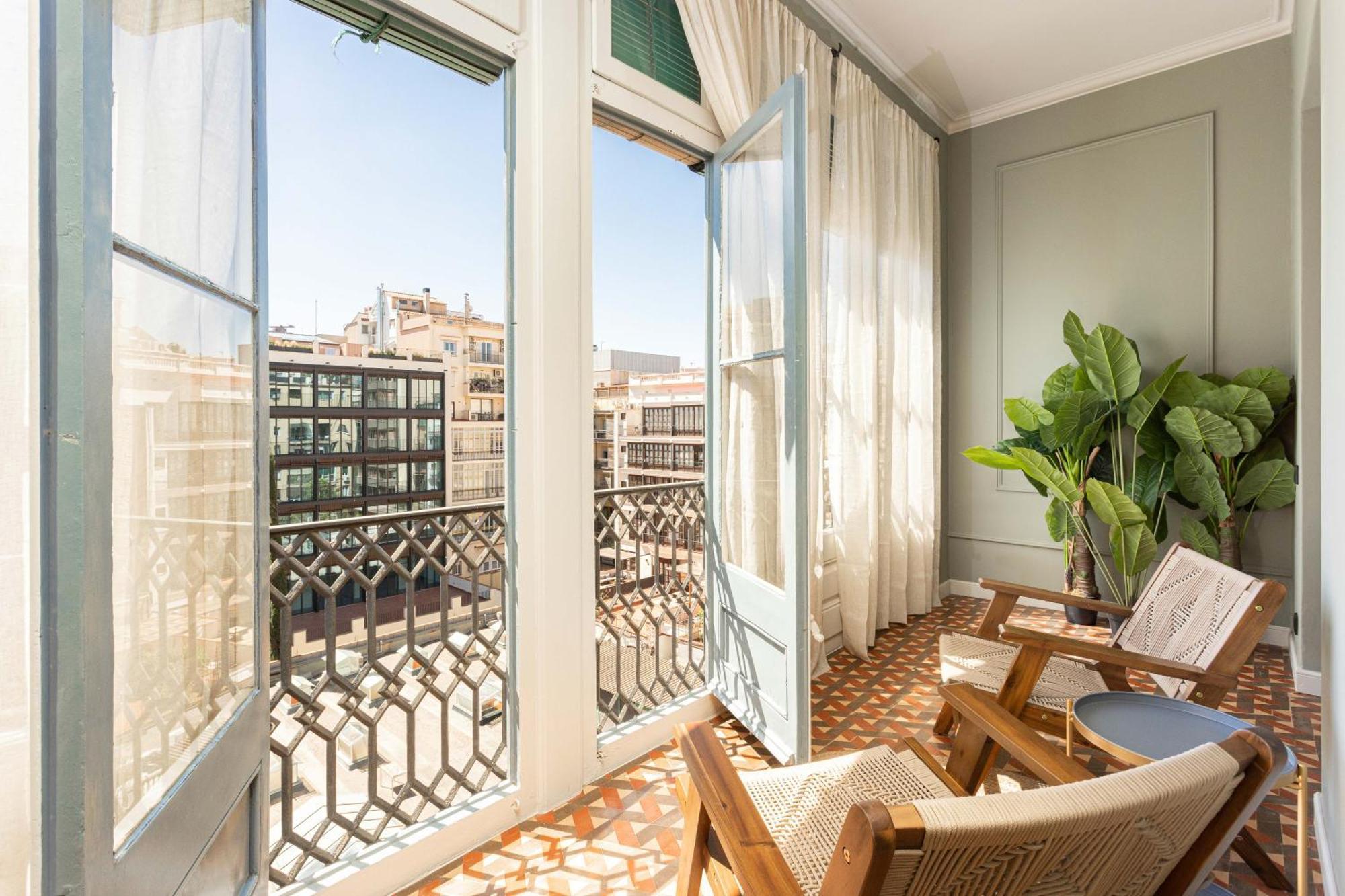 Leilighet Spacious Stylish 4-bedroom Modernist